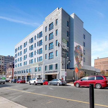 Rhythm & Blues Free Park 2Bd-2Bth Near Ewr-Penn-Prudential Apartment Newark Luaran gambar